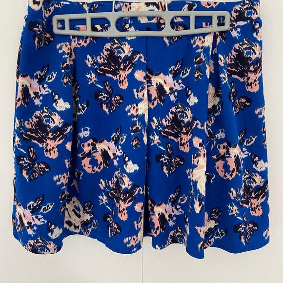 Blue floral skirt - Picture 1 of 2